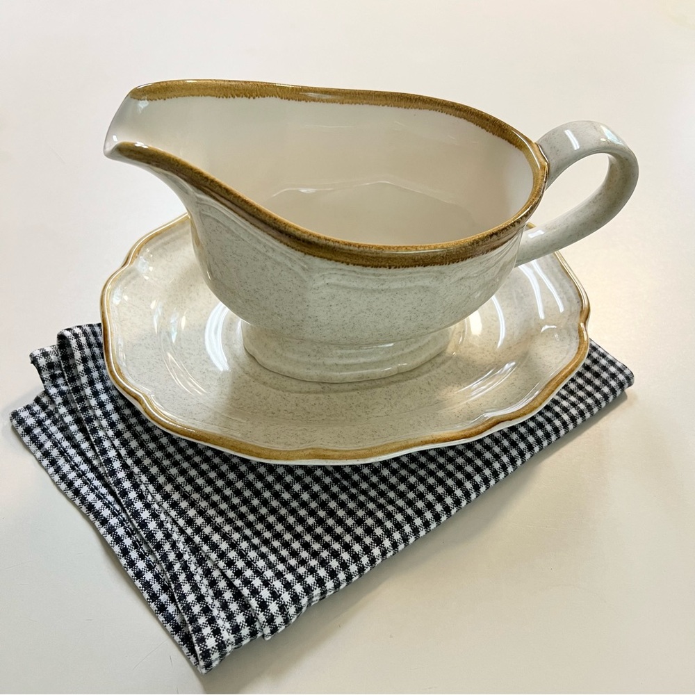 Mikasa Garden Club Vintage Japan Gravy Boat with Underplate Retired Pattern